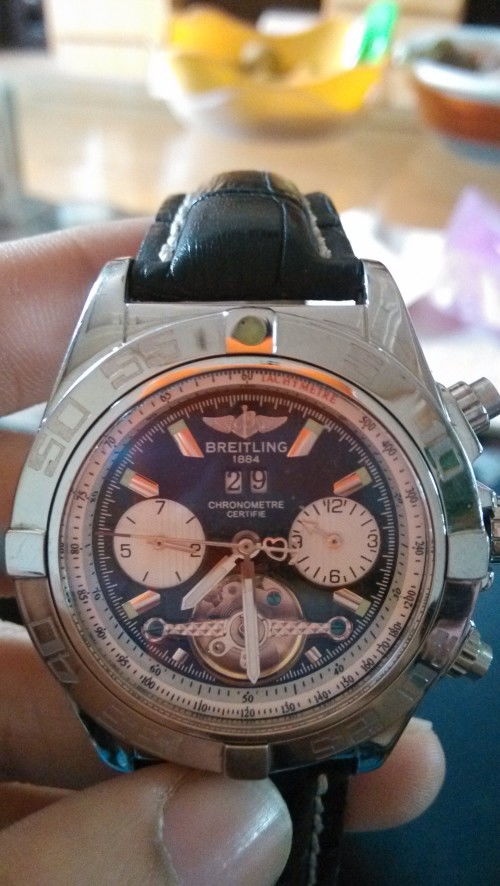 百年靈腕表款式、價位與售后網絡全解析